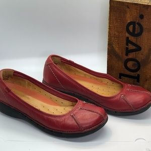 Clarks Structured Flats with cushioned insole~7.5M
